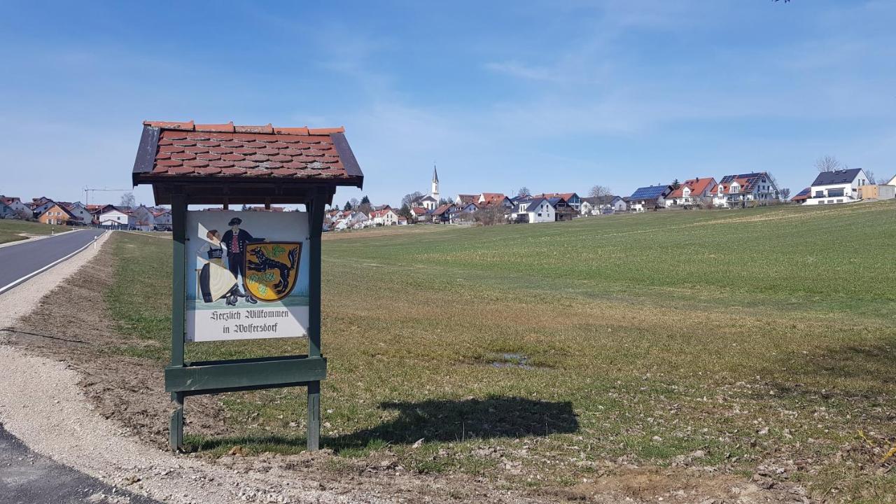 Apartment Charly - Aktivurlaub Im Herzen Bayerns Wolfersdorf Eksteriør bilde